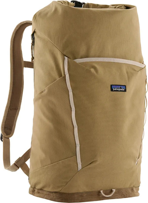 Älä Missaa PatagoniaPatagonia Fieldsmith Roll Top Pack 32L Classic Tan