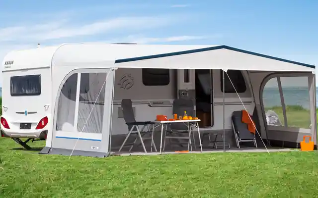 Bestseller Etukatokset Solera Lux II Päätyseinillä