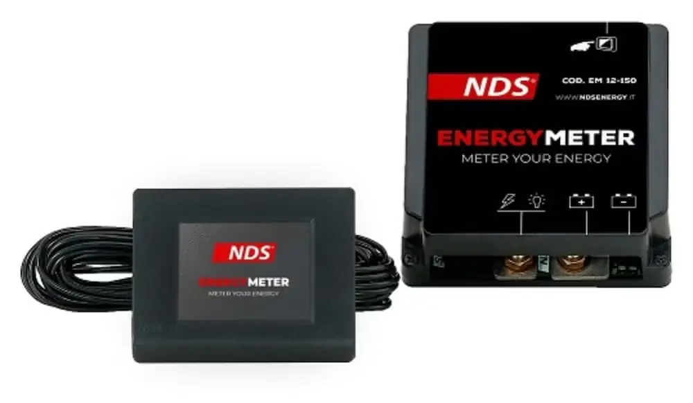 Uusi Kokoelma NDS EM 12 energiamittari näytöllä